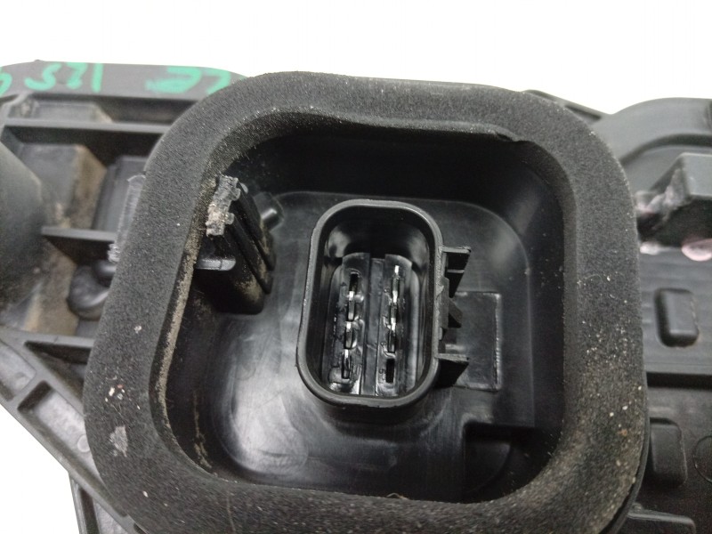 Recambio de portalamparas para toyota proace max referencia OEM IAM  20620751 