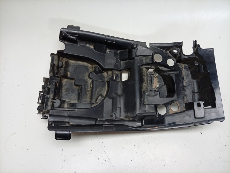 Recambio de moldura para honda forza forza 750 (rh11) referencia OEM IAM  81240MKTD0 