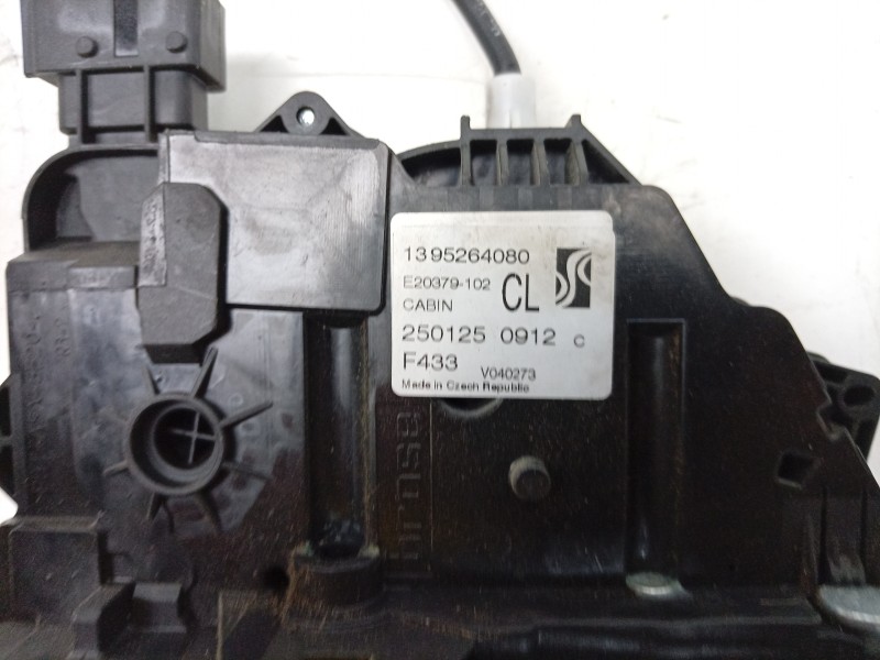 Recambio de cerradura puerta delantera derecha para toyota proace max referencia OEM IAM  1395264080 