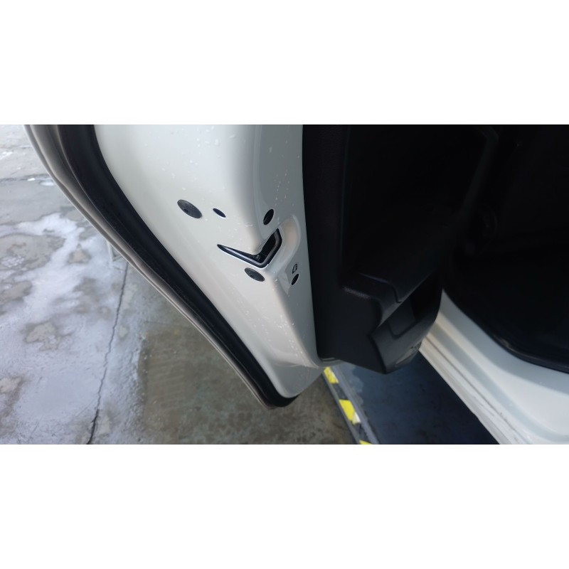Recambio de cerradura puerta trasera izquierda para volkswagen polo vi (aw1, bz1, ae1) 1.0 tsi referencia OEM IAM   