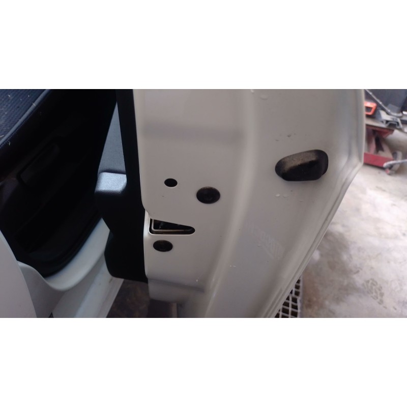 Recambio de cerradura puerta delantera derecha para volkswagen polo vi (aw1, bz1, ae1) 1.0 tsi referencia OEM IAM   
