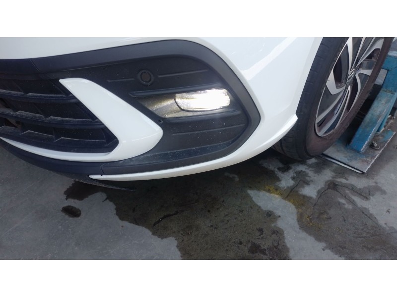 Recambio de faro antiniebla izquierdo para volkswagen polo vi (aw1, bz1, ae1) 1.0 tsi referencia OEM IAM   