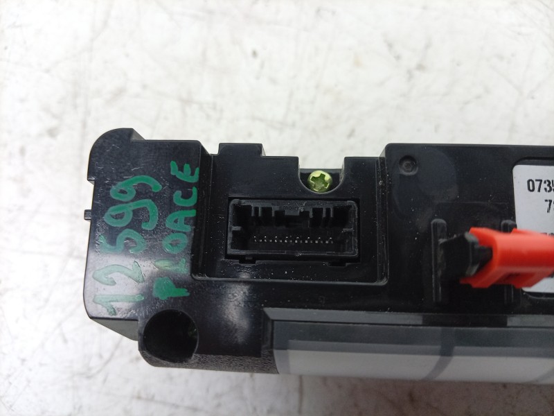 Recambio de mando climatizador para toyota proace max referencia OEM IAM  07357432990 