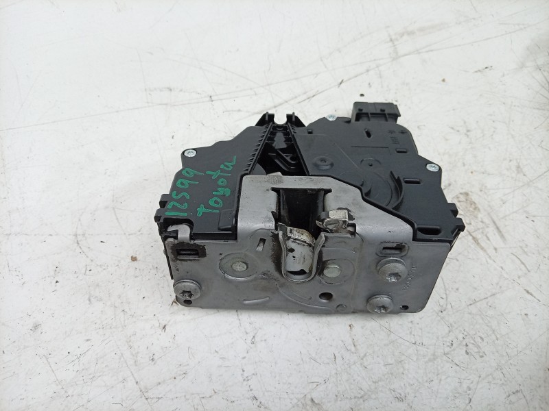 Recambio de cerradura puerta lateral derecha para toyota proace max referencia OEM IAM  1395279080 