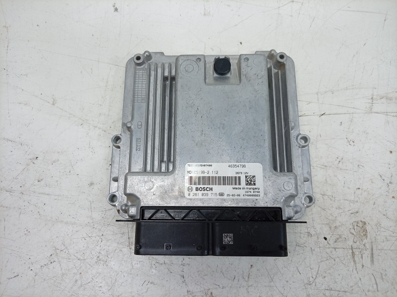 Recambio de centralita motor uce para toyota proace max referencia OEM IAM  1640419280 