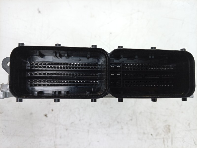Recambio de centralita motor uce para toyota proace max referencia OEM IAM  1640419280 