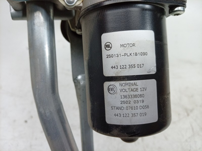 Recambio de motor limpia delantero para toyota proace max referencia OEM IAM 1363338080 1363338080 