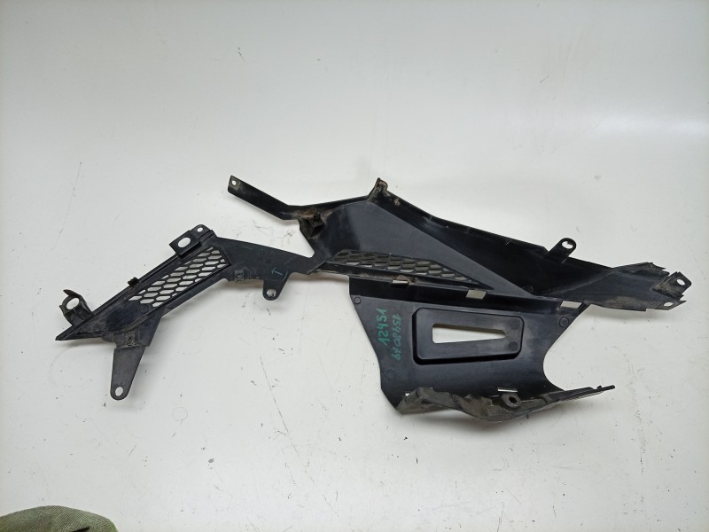 Recambio de moldura para honda forza forza 750 (rh11) referencia OEM IAM  81361MKVD00 