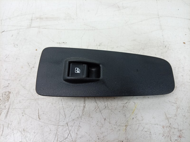 Recambio de mando elevalunas delantero derecho para toyota proace max referencia OEM IAM  07357398150 