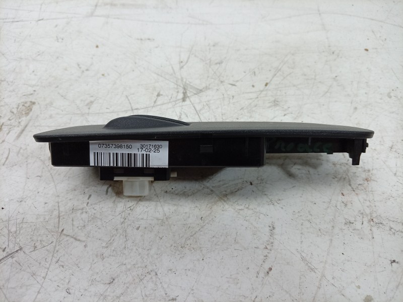 Recambio de mando elevalunas delantero derecho para toyota proace max referencia OEM IAM  07357398150 