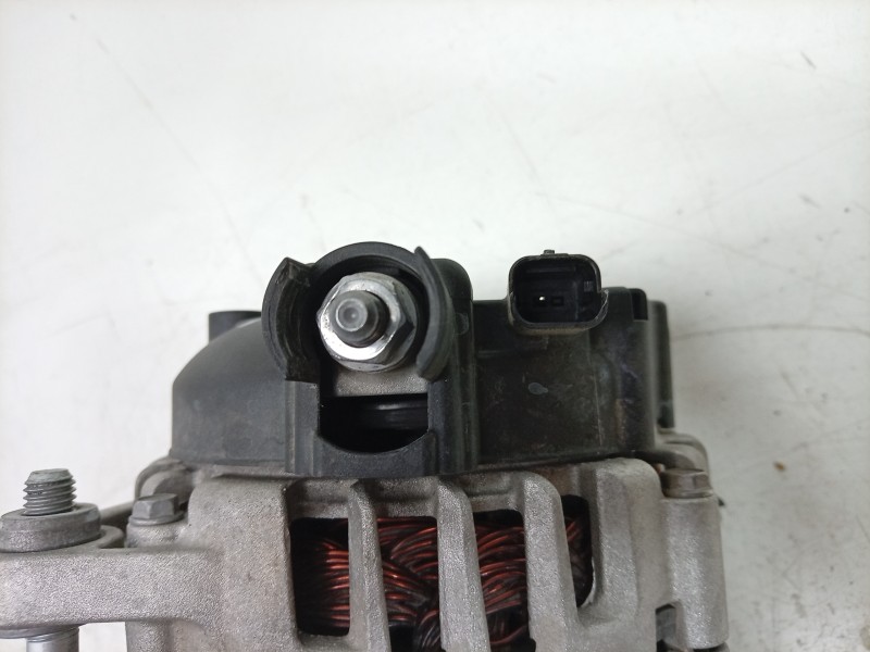 Recambio de alternador para toyota proace max referencia OEM IAM  SU001B9464 