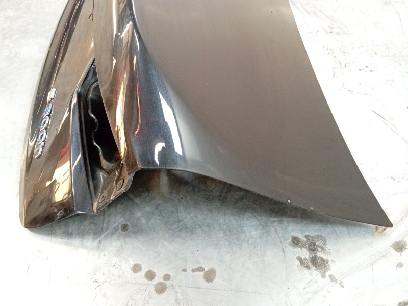 Recambio de tapa maletero para lexus is iii (_e3_) 300h (ave30_) referencia OEM IAM  6440153301 