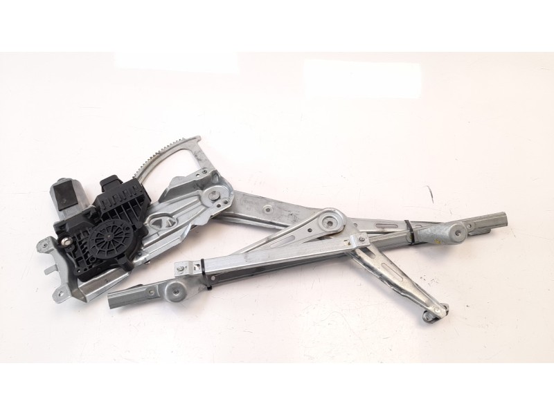 Recambio de elevalunas delantero izquierdo para opel zafira b 1.7 16v cdti referencia OEM IAM 93184842  