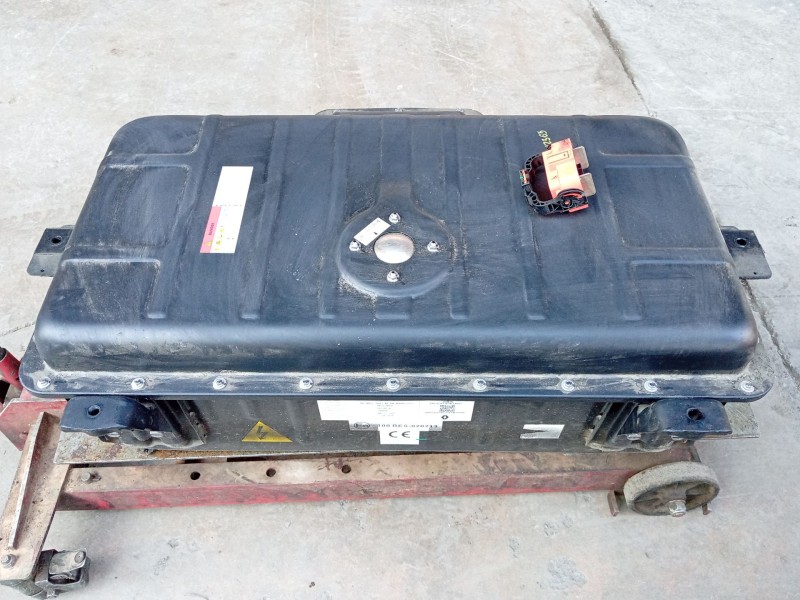 Recambio de bateria para dacia spring referencia OEM IAM   
