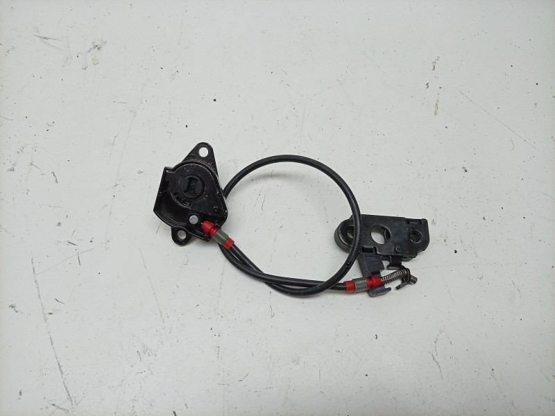 Recambio de cerradura asiento para triumph street triple 765 rs street triple 765 rs referencia OEM IAM  T2501568 
