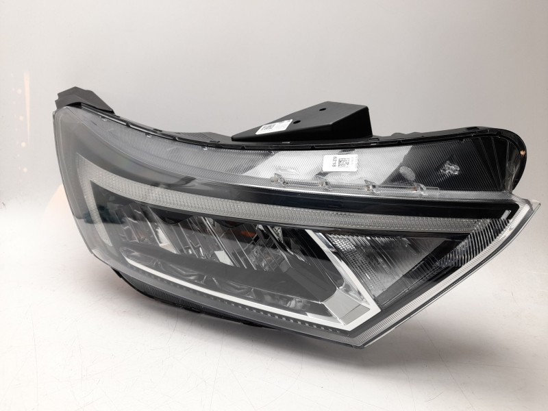 Recambio de faro derecho para hyundai i20 iii (bc3, bi3) 1.0 t-gdi hybrid 48v referencia OEM IAM  92102Q0100 