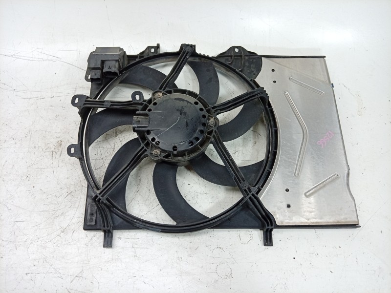 Recambio de electroventilador para opel crossland x / crossland (p17, p2qo) 1.2 (75) referencia OEM IAM 1610781580 1610781580 