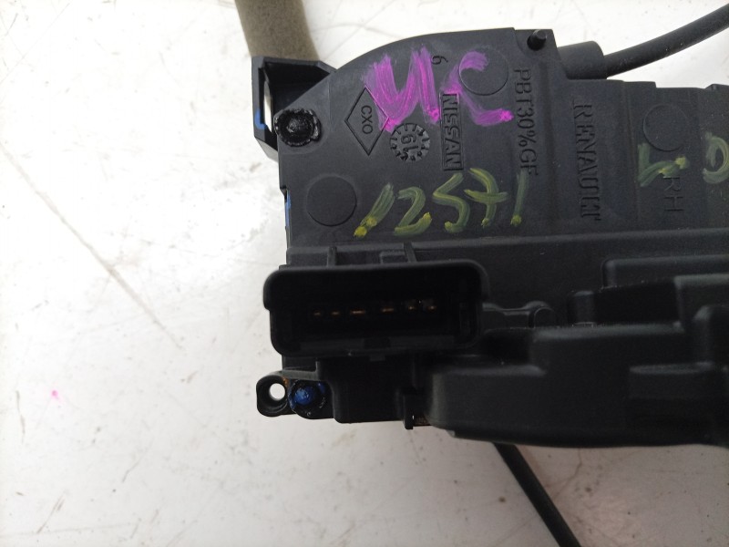Recambio de cerradura puerta lateral derecha para renault kangoo express (fw0/1_) 1.5 dci 95 (fw16) referencia OEM IAM 820049771