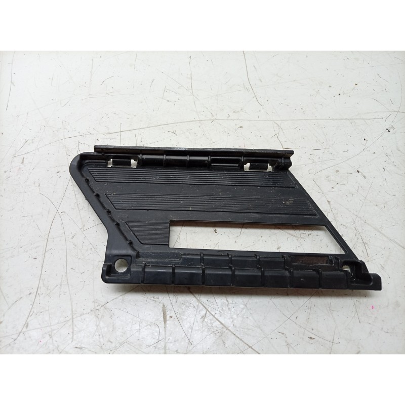 Recambio de rejilla paragolpes derecha para hyundai i20 iii (bc3, bi3) 1.0 t-gdi hybrid 48v referencia OEM IAM   