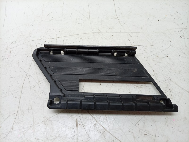 Recambio de rejilla paragolpes derecha para hyundai i20 iii (bc3, bi3) 1.0 t-gdi hybrid 48v referencia OEM IAM   