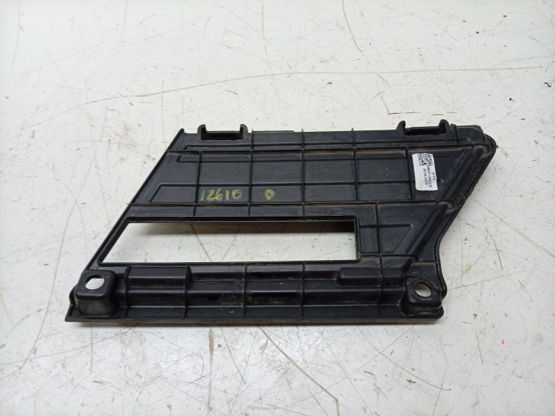 Recambio de rejilla paragolpes derecha para hyundai i20 iii (bc3, bi3) 1.0 t-gdi hybrid 48v referencia OEM IAM   