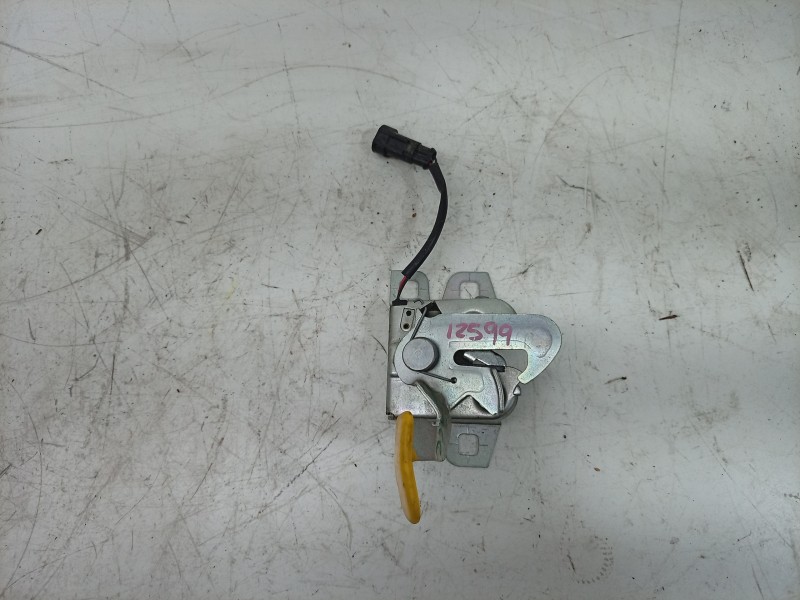 Recambio de cerradura capo para toyota proace max referencia OEM IAM  1648325980 