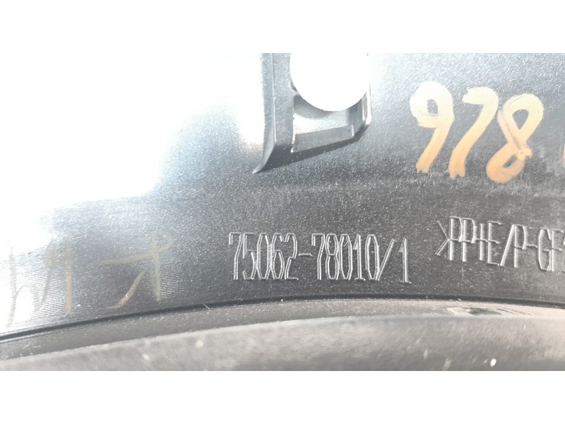 Recambio de aletin trasero izquierdo para lexus nx 2.5 16v cat (híbrido) referencia OEM IAM 7506278010  