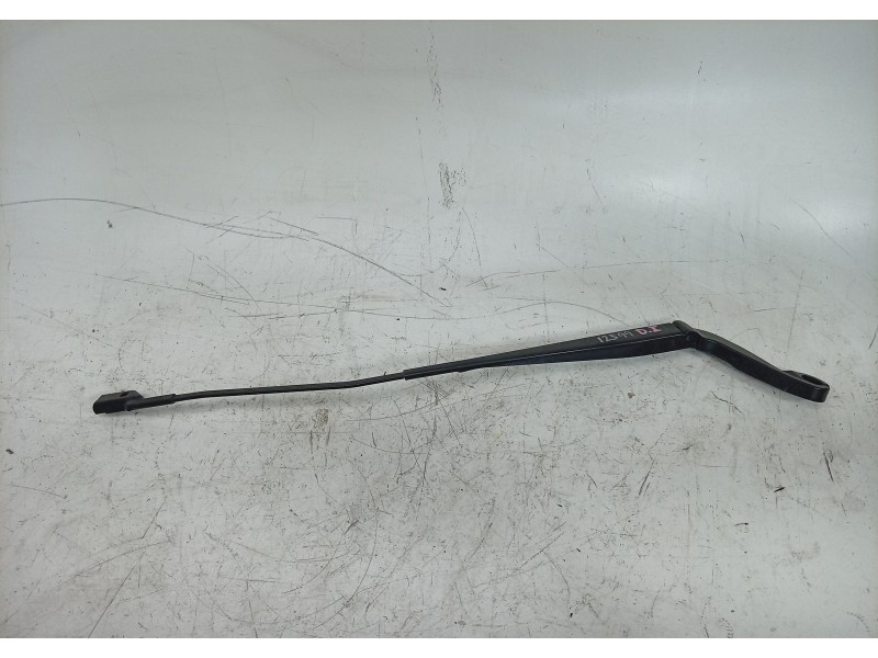 Recambio de brazo limpia delantero izquierdo para toyota proace max referencia OEM IAM  1350024080 