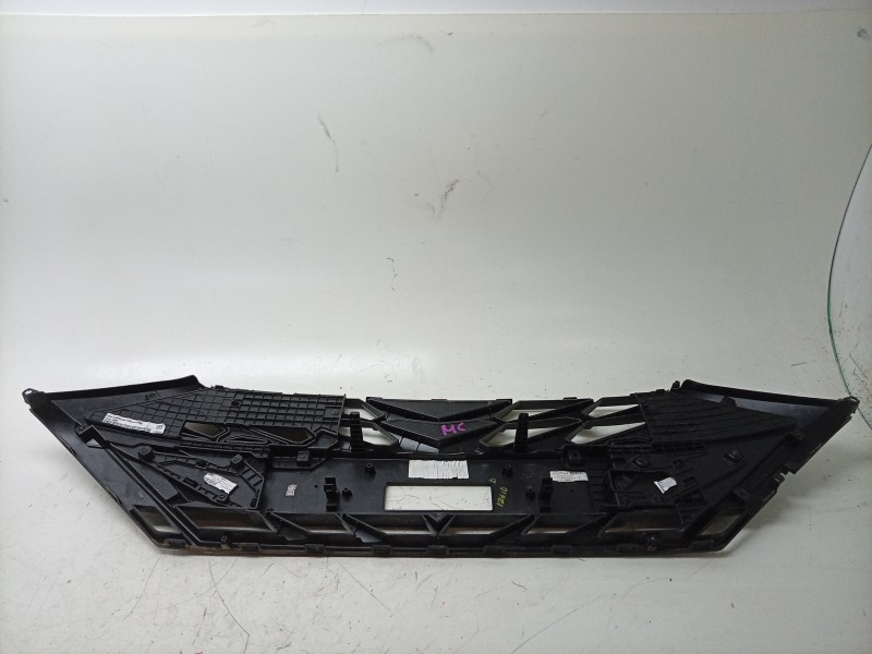 Recambio de rejilla paragolpes central para hyundai i20 iii (bc3, bi3) 1.0 t-gdi hybrid 48v referencia OEM IAM  86351Q0GB0 