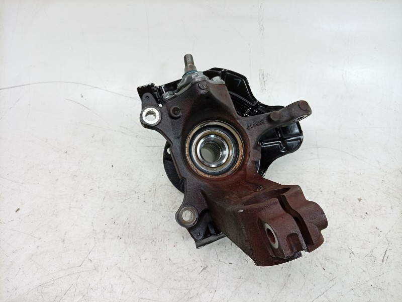 Recambio de mangueta delantera derecha para toyota proace max referencia OEM IAM  SU001B6950 