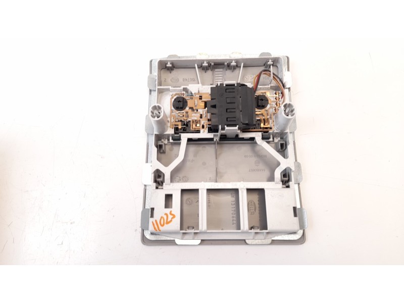 Recambio de luz interior para opel zafira b 1.7 16v cdti referencia OEM IAM 13166476  