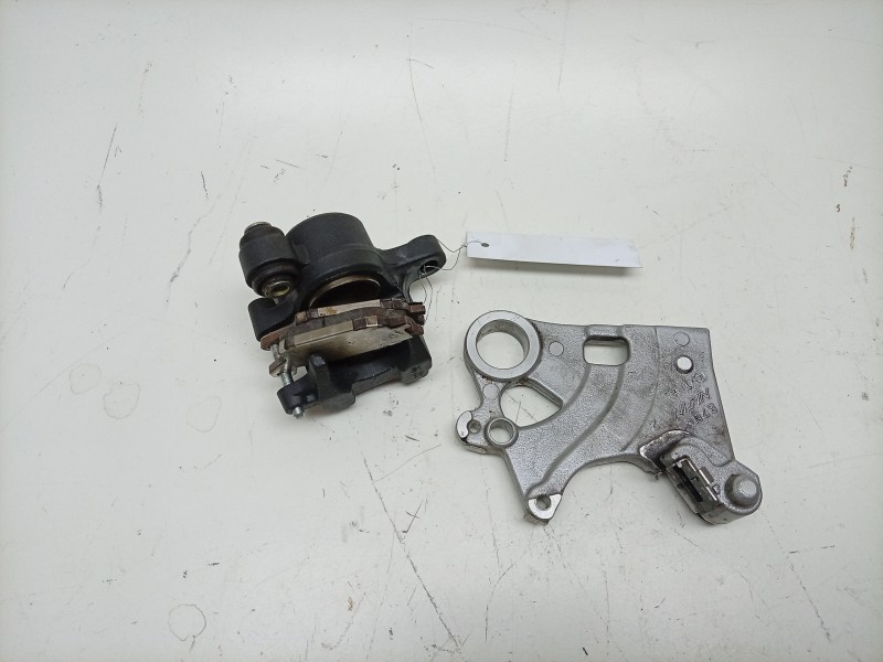 Recambio de pinza de freno trasera derecha para yamaha mt mt-09 (rn83) referencia OEM IAM B7N2580W0000 B7N2580W0000 