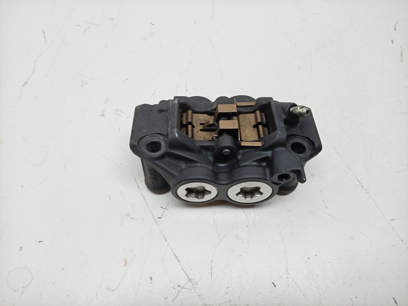 Recambio de pinza de freno delantera derecha para yamaha mt mt-09 (rn83) referencia OEM IAM 1RC2580U0000 1RC2580U0000 