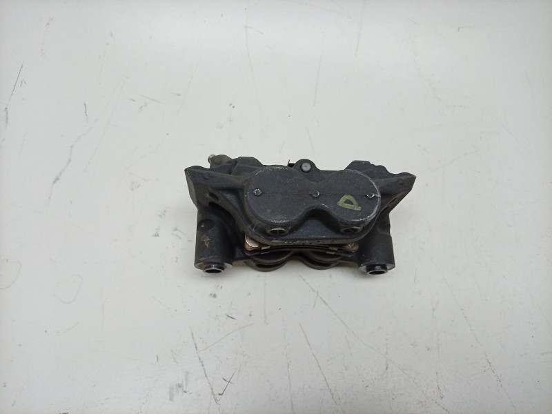 Recambio de pinza de freno delantera derecha para yamaha mt mt-09 (rn83) referencia OEM IAM 1RC2580U0000 1RC2580U0000 