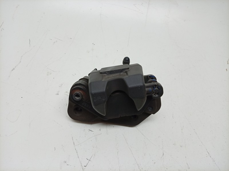 Recambio de pinza de freno trasera derecha para yamaha x-max 125 referencia OEM IAM  B74F580W0000 