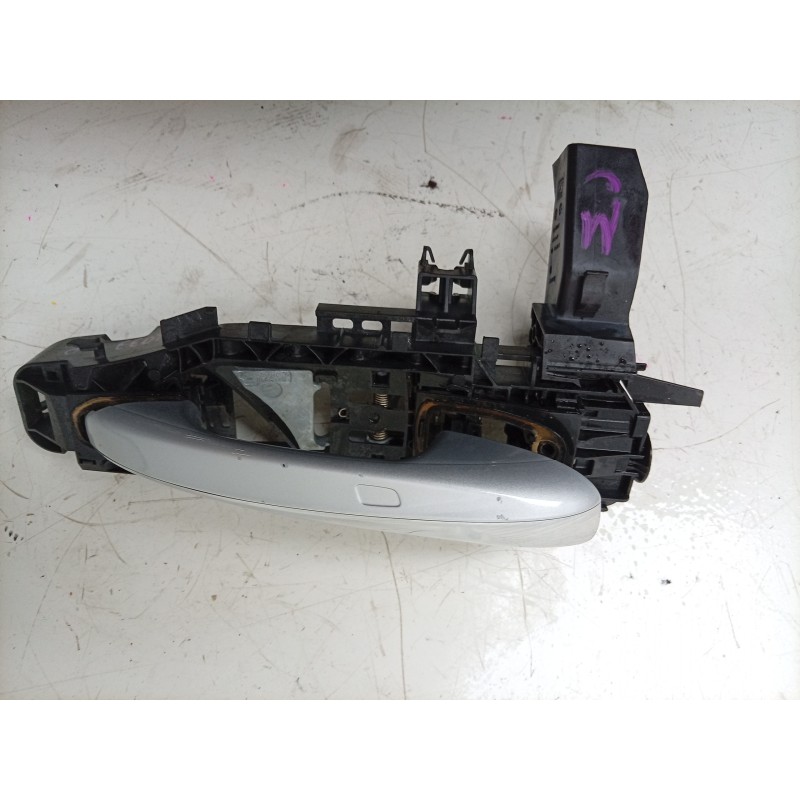 Recambio de maneta exterior delantera derecha para mercedes-benz b-klasse (bm 247) b 180 referencia OEM IAM  A0997602001 