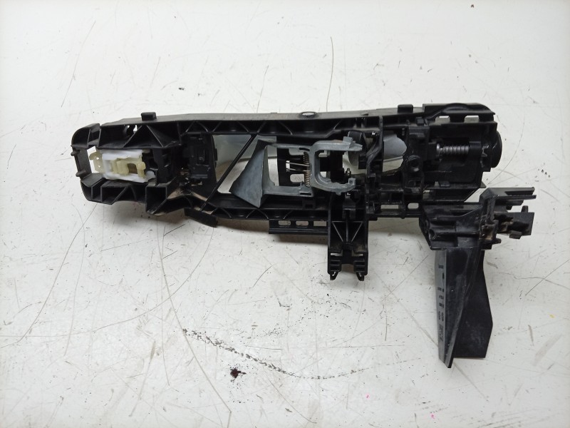 Recambio de maneta exterior delantera derecha para mercedes-benz b-klasse (bm 247) b 180 referencia OEM IAM  A0997602001 