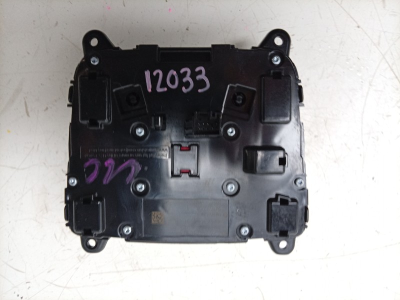 Recambio de mando multifuncion para mercedes-benz b-klasse (bm 247) b 180 referencia OEM IAM  2479004103 