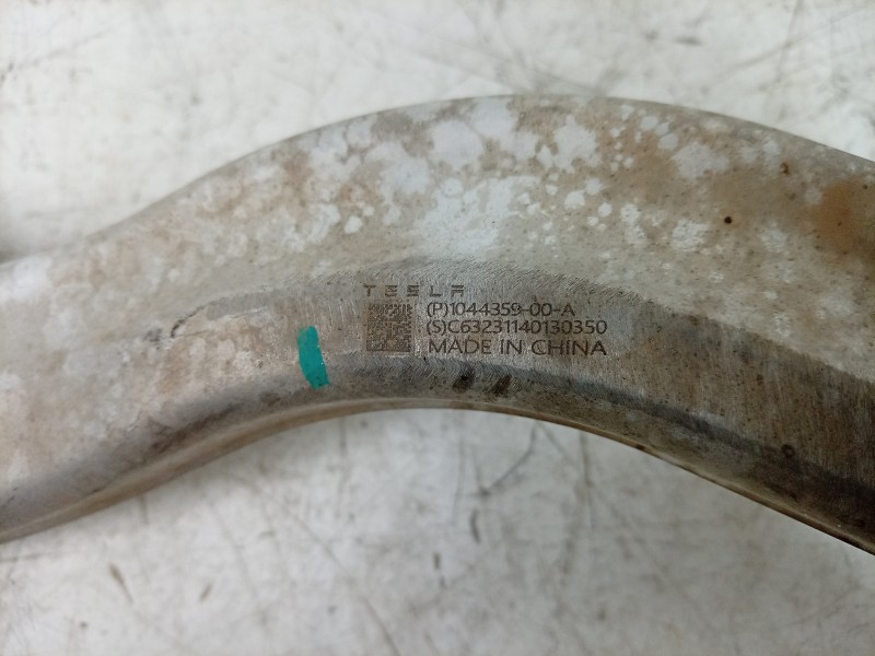 Recambio de brazo suspension inferior delantero izquierdo para tesla model 3 ev referencia OEM IAM  104435400A 