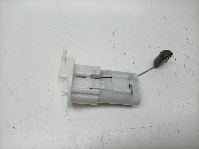 Recambio de bomba combustible para yamaha mt mt-09 (rn83) referencia OEM IAM  1RC139071000 