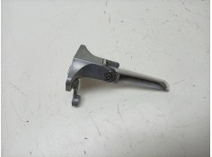 Recambio de estribo lateral para yamaha x-max 125 referencia OEM IAM  B74F74300000  2