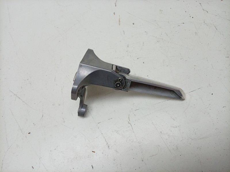 Recambio de estribo lateral para yamaha x-max 125 referencia OEM IAM  B74F74300000 