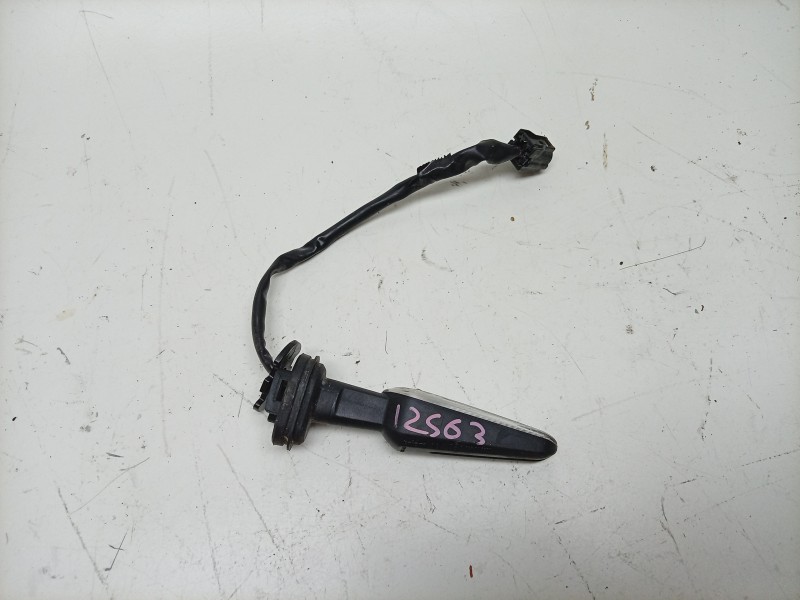 Recambio de piloto delantero izquierdo para yamaha mt mt-09 (rn83) referencia OEM IAM B7N833300000 B7N833300000 