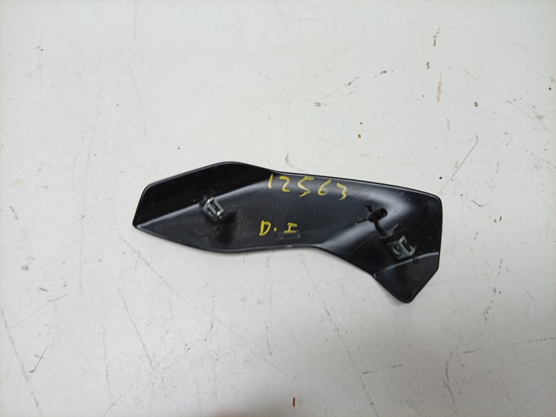 Recambio de moldura para yamaha mt mt-09 (rn83) referencia OEM IAM  B7N23122 