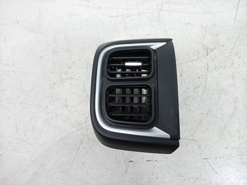 Recambio de aireador central izquierdo para toyota proace max referencia OEM IAM  7357867750 LS396488