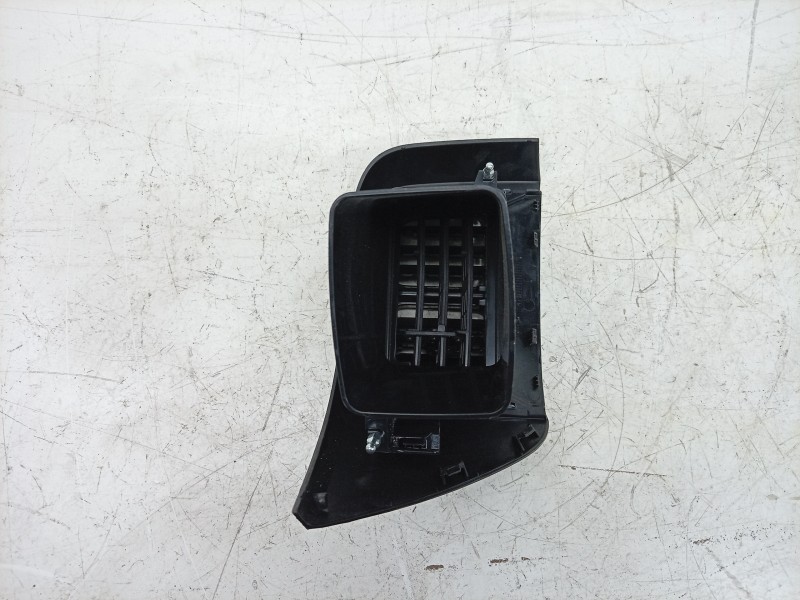 Recambio de aireador central izquierdo para toyota proace max referencia OEM IAM  7357867750 LS396488