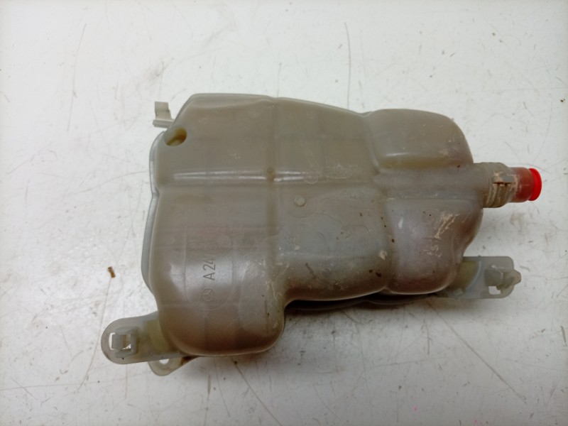 Recambio de deposito expansion para mercedes-benz b-klasse (bm 247) b 180 referencia OEM IAM 2475000049 2475000049 