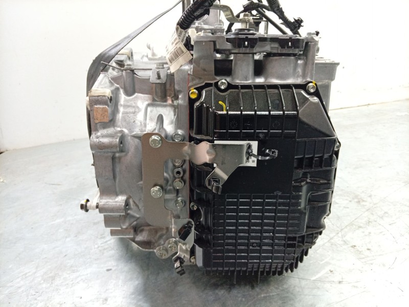 Recambio de caja cambios para toyota proace max referencia OEM IAM  SU001B6400 