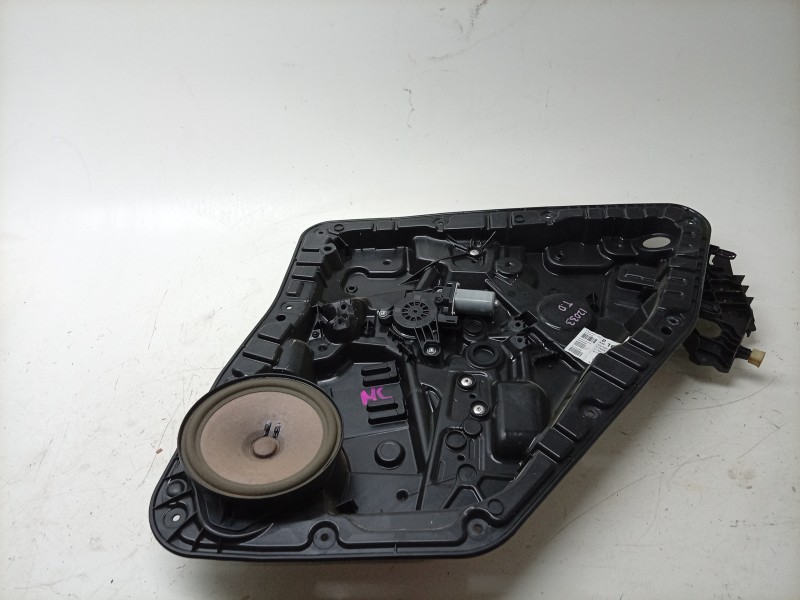 Recambio de elevalunas trasero derecho para mercedes-benz b-klasse (bm 247) b 180 referencia OEM IAM  0997302801 