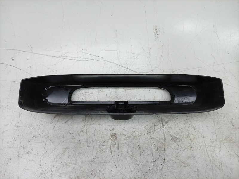 Recambio de moldura para toyota proace max referencia OEM IAM  1642226880 